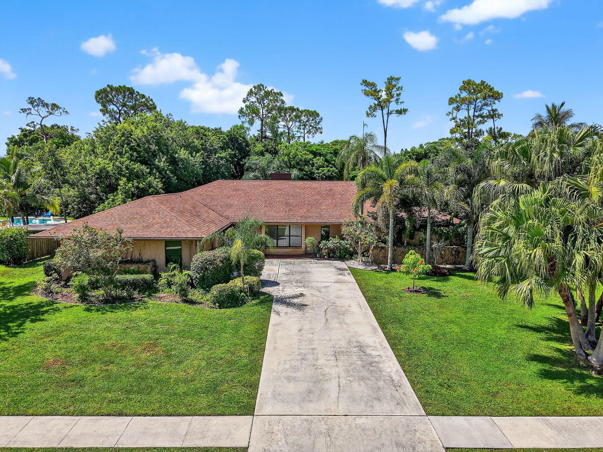 12090 Carriage Lane