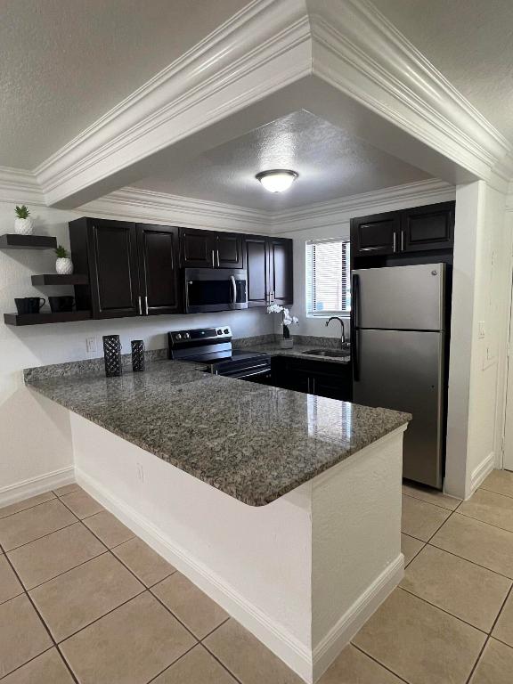 6034 Fores Hill Blvd 101