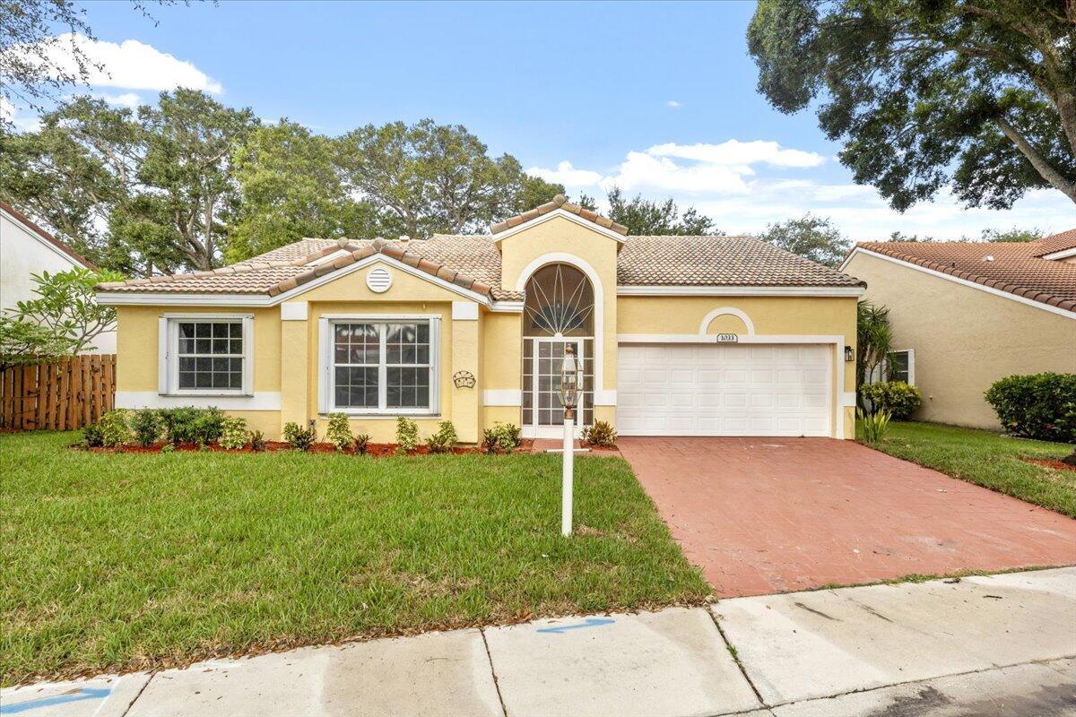 1033 Siena Oaks Circle W Property Photo 1