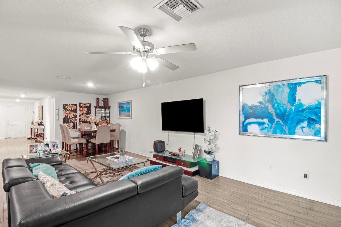 5551 Imagination Drive Property Photo 6