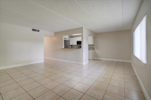 1104 Meadows Circle Property Photo 5