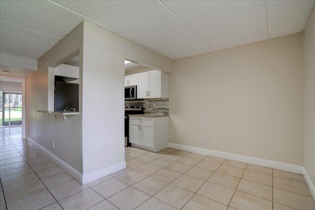 1104 Meadows Circle Property Photo 9
