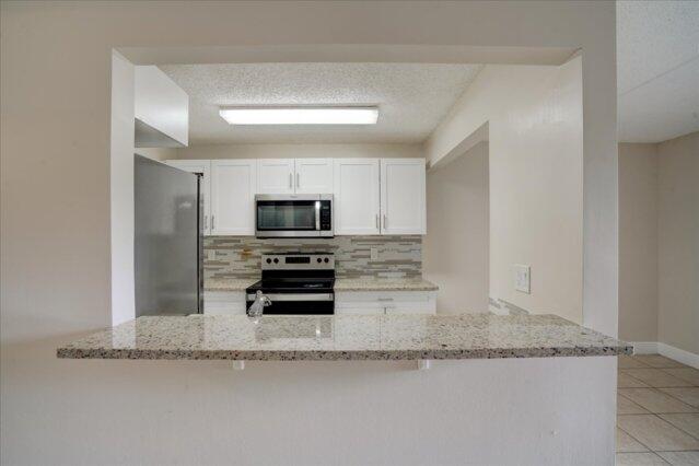 1104 Meadows Circle Property Photo 10