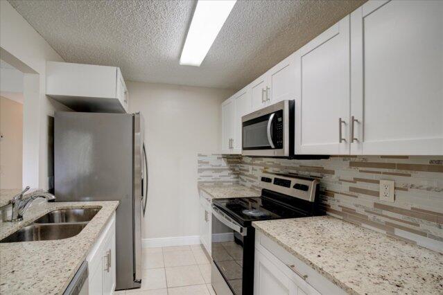 1104 Meadows Circle Property Photo 13