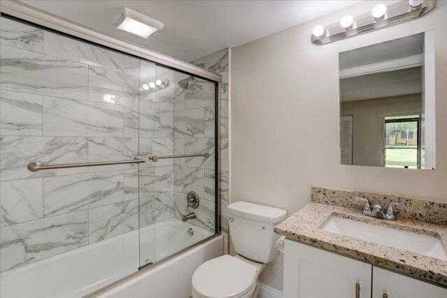 1104 Meadows Circle Property Photo 18