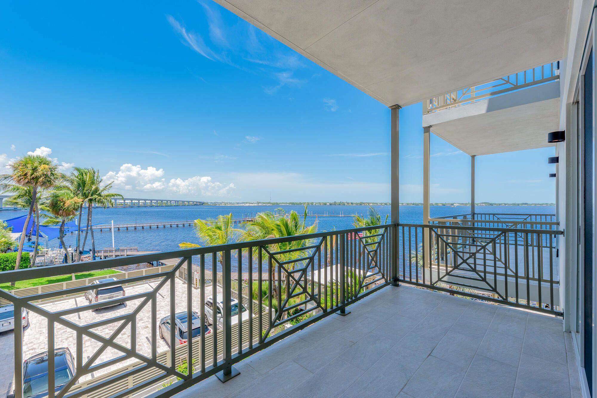 41 SW Seminole Street 305