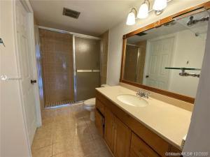 4166 Inverrary Drive 303 Property Photo 4