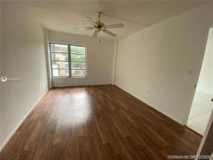 4166 Inverrary Drive 303 Property Photo 5