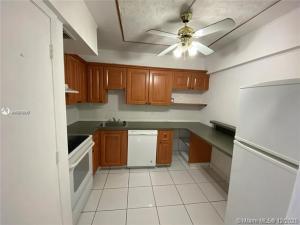 4166 Inverrary Drive 303 Property Photo 11