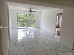 4166 Inverrary Drive 303 Property Photo 12