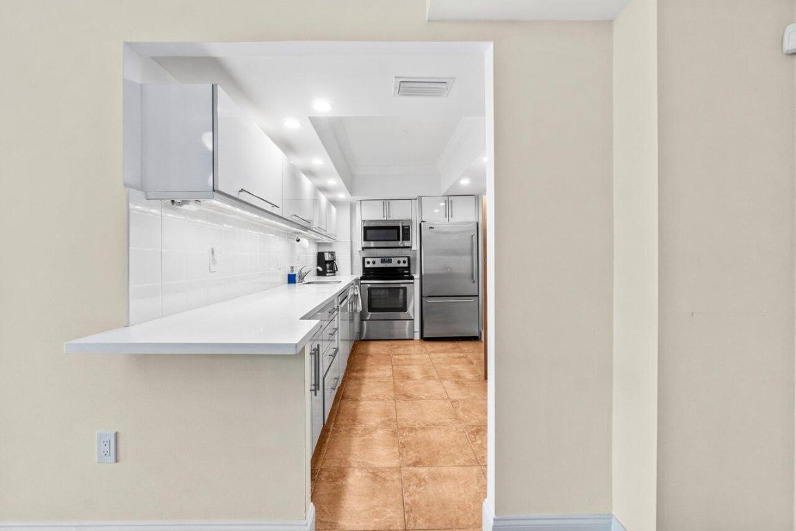3450 S Ocean Boulevard 5150 Property Photo 13