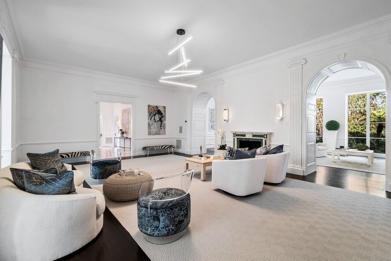 100 Regents Park Road Property Photo 5