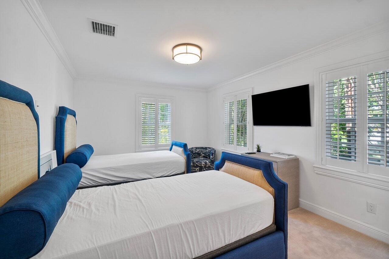 100 Regents Park Road Property Photo 22