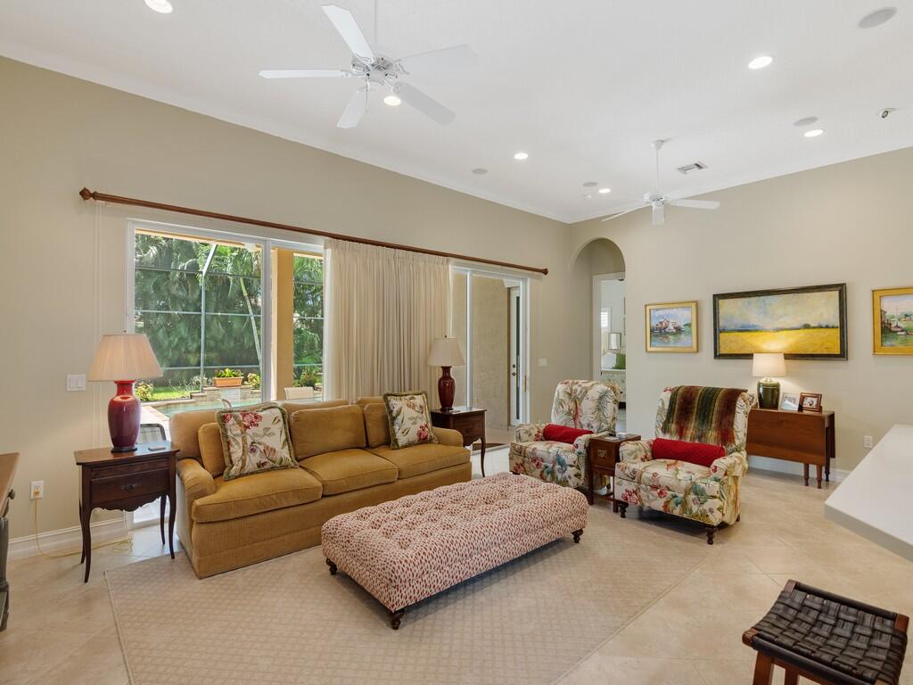 1225 Riverwind Circle Property Photo 6