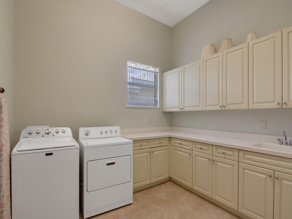 1225 Riverwind Circle Property Photo 22