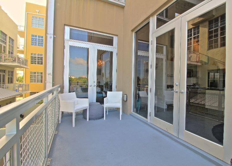 445 N Andrews Avenue 301 Property Photo 17