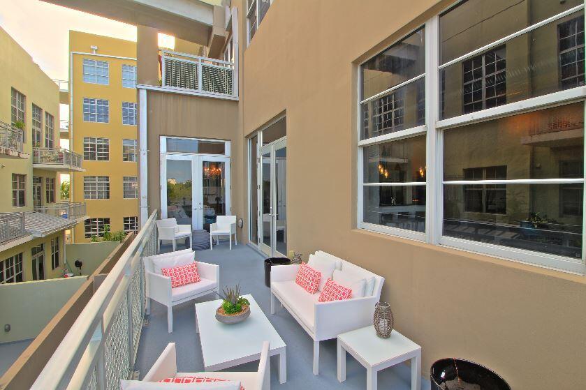 445 N Andrews Avenue 301 Property Photo 18