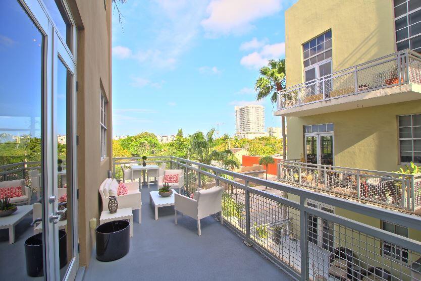 445 N Andrews Avenue 301 Property Photo 19