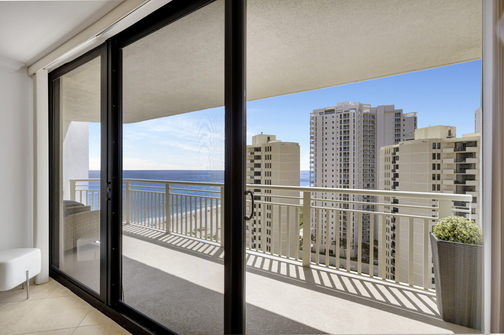 3000 N Ocean Drive 22 G Property Photo 8