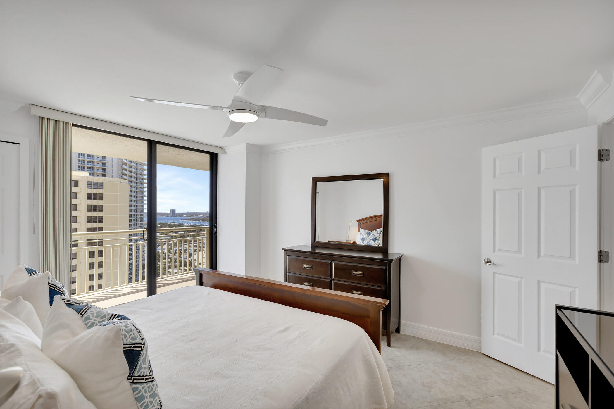 3000 N Ocean Drive 22 G Property Photo 14