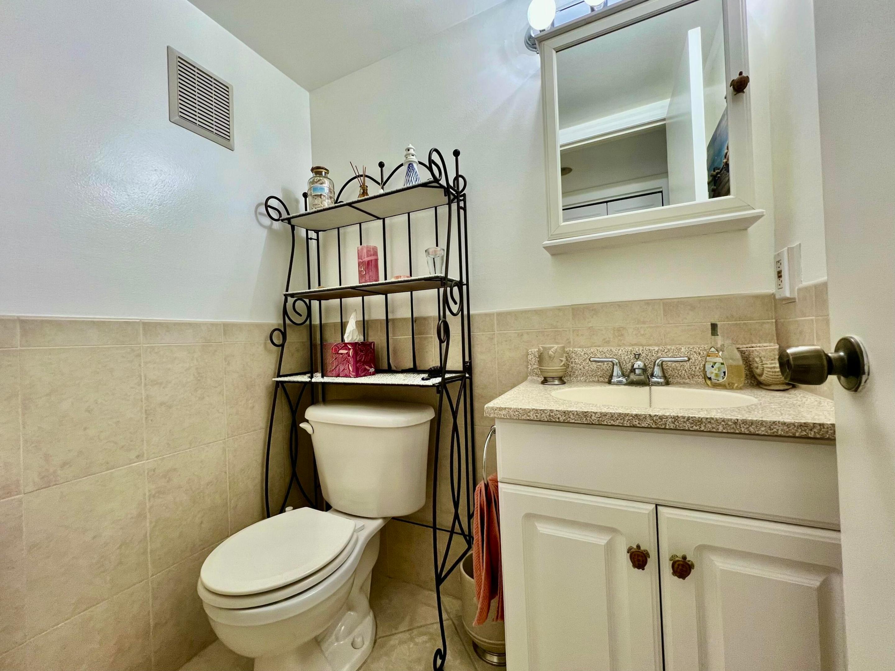 180 Tilford I Property Photo 15