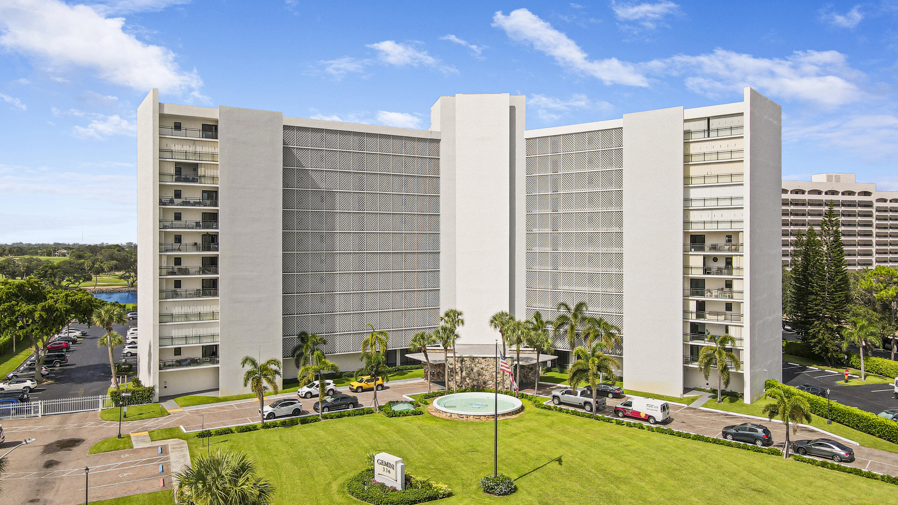 336 Golfview Road 1016