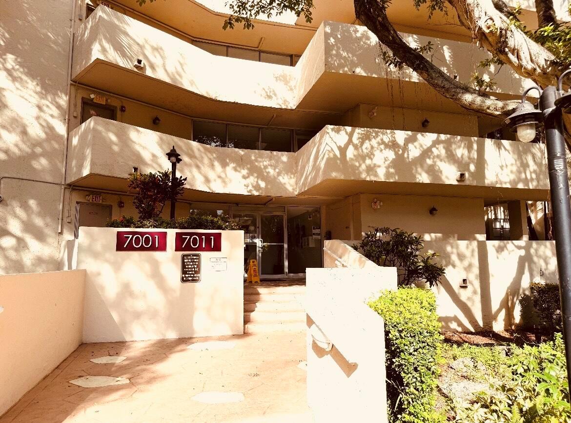 7001 Environ Boulevard 205 Property Photo 1