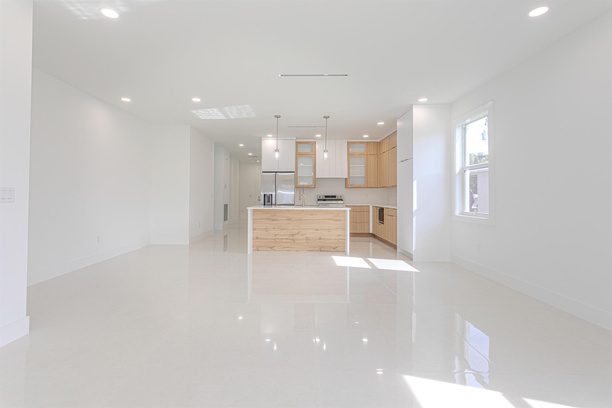 6794 3rd Street Property Photo 7