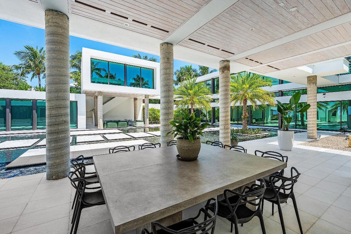 6273 N Ocean Boulevard Property Photo 7