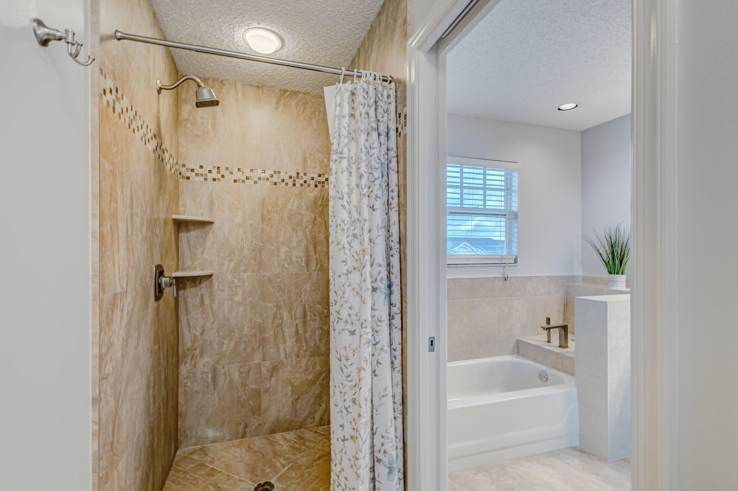 406 Mainsail Circle Property Photo 48