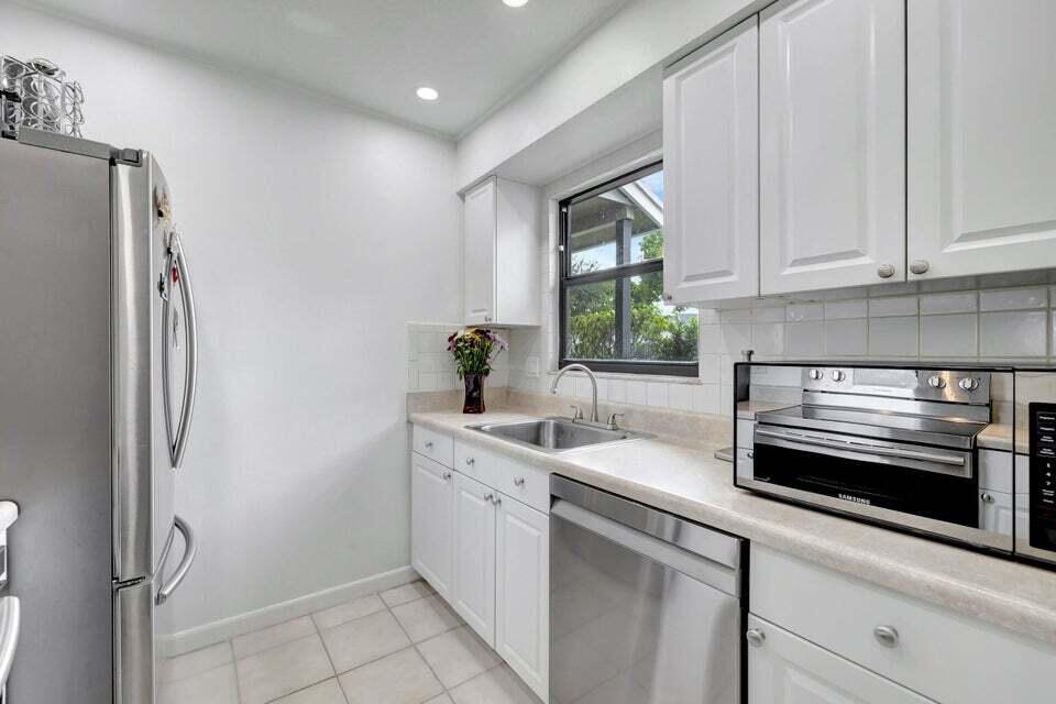 5903 Channel Drive Property Photo 3