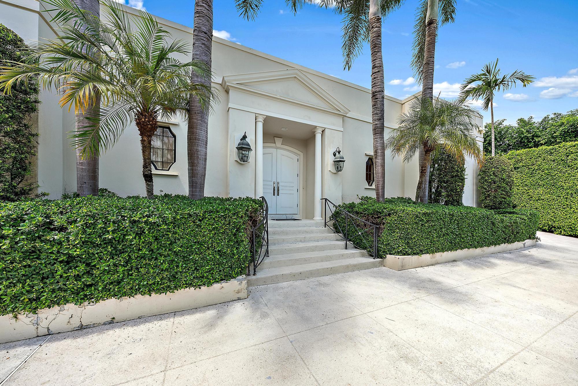 740 N Lake Way Property Photo 2