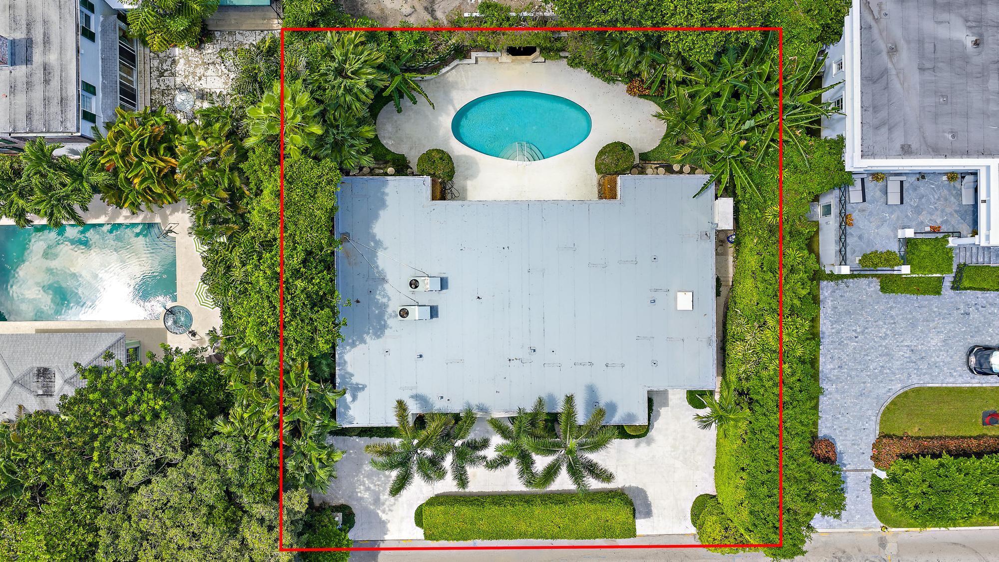 740 N Lake Way Property Photo 3