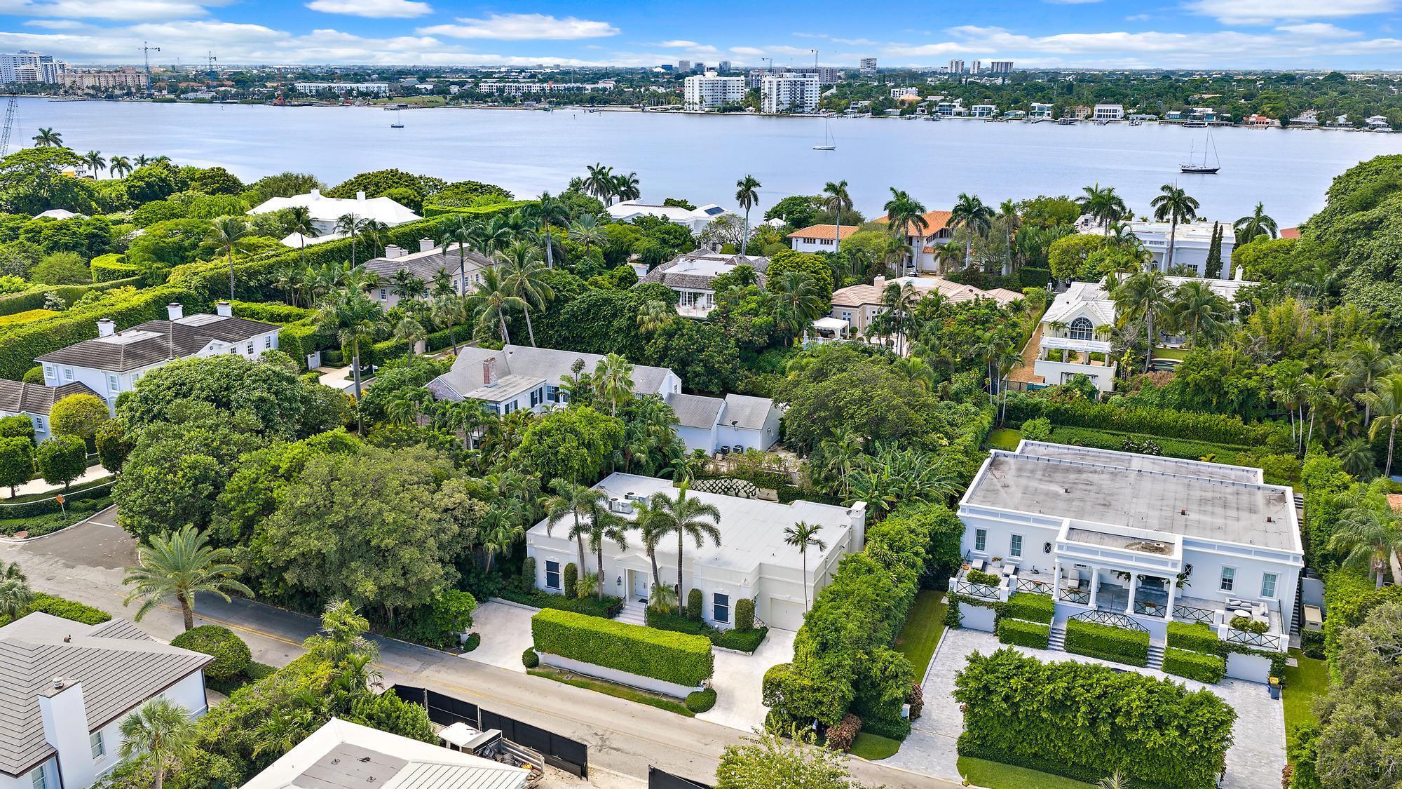 740 N Lake Way Property Photo 4