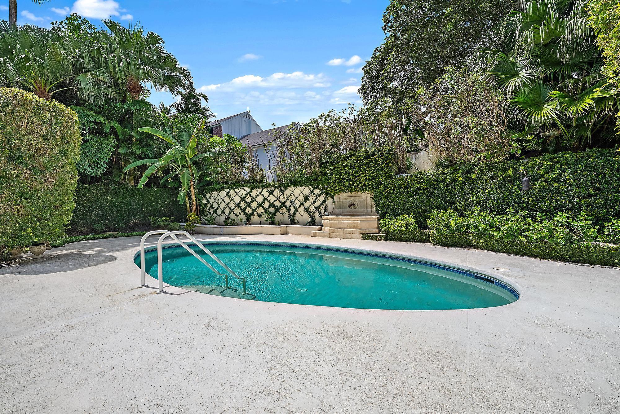 740 N Lake Way Property Photo 6