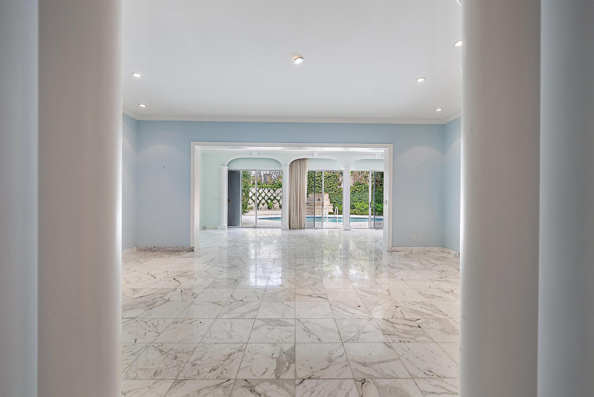 740 N Lake Way Property Photo 8