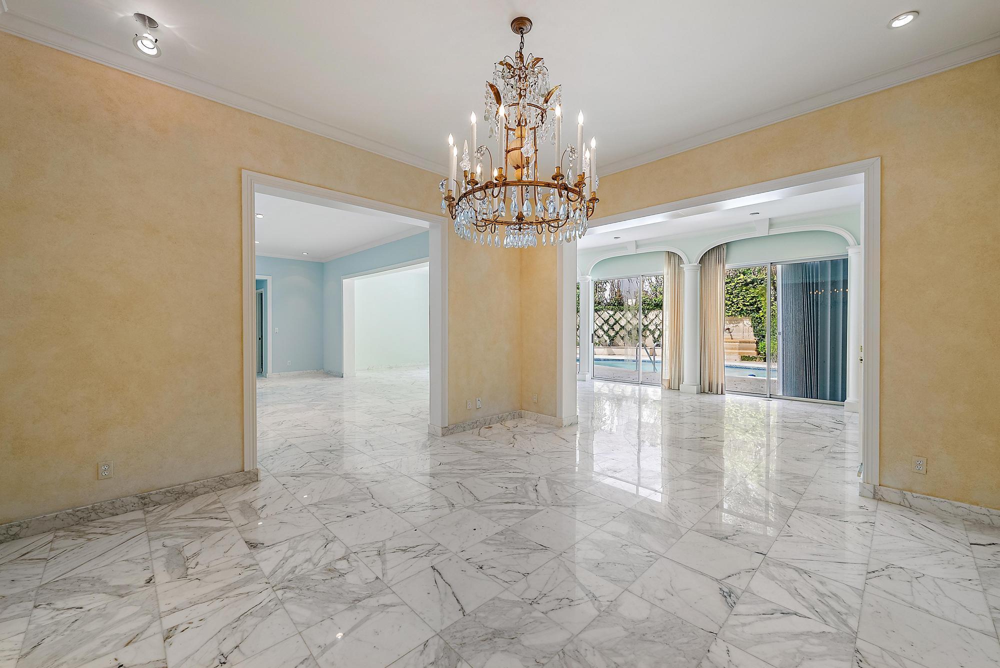 740 N Lake Way Property Photo 10