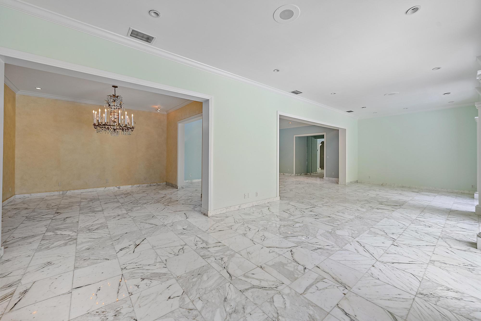 740 N Lake Way Property Photo 11