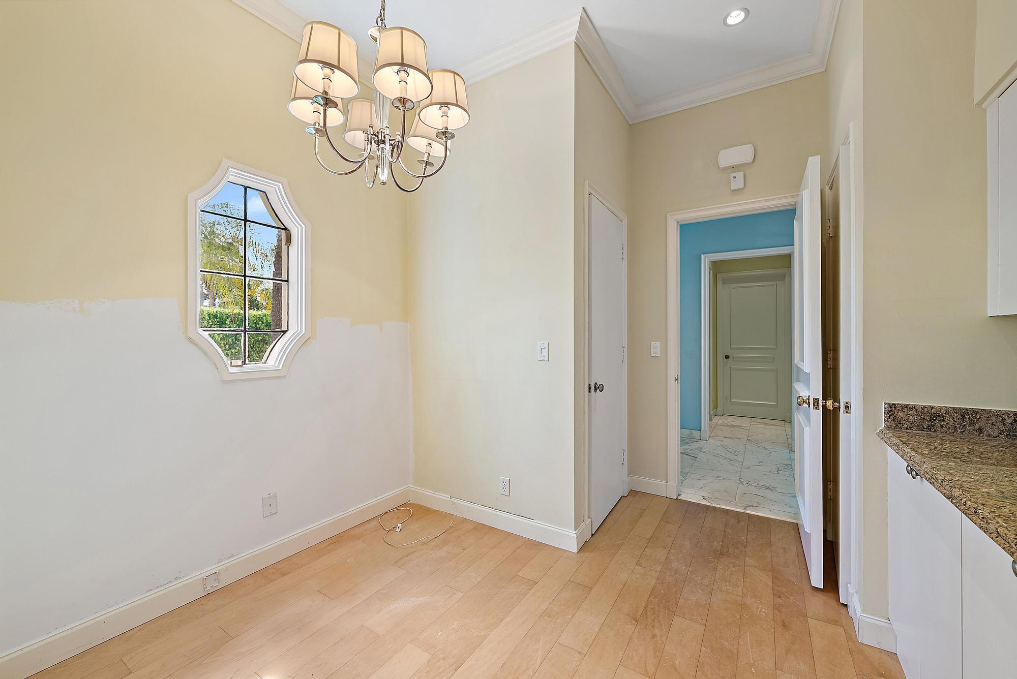 740 N Lake Way Property Photo 15