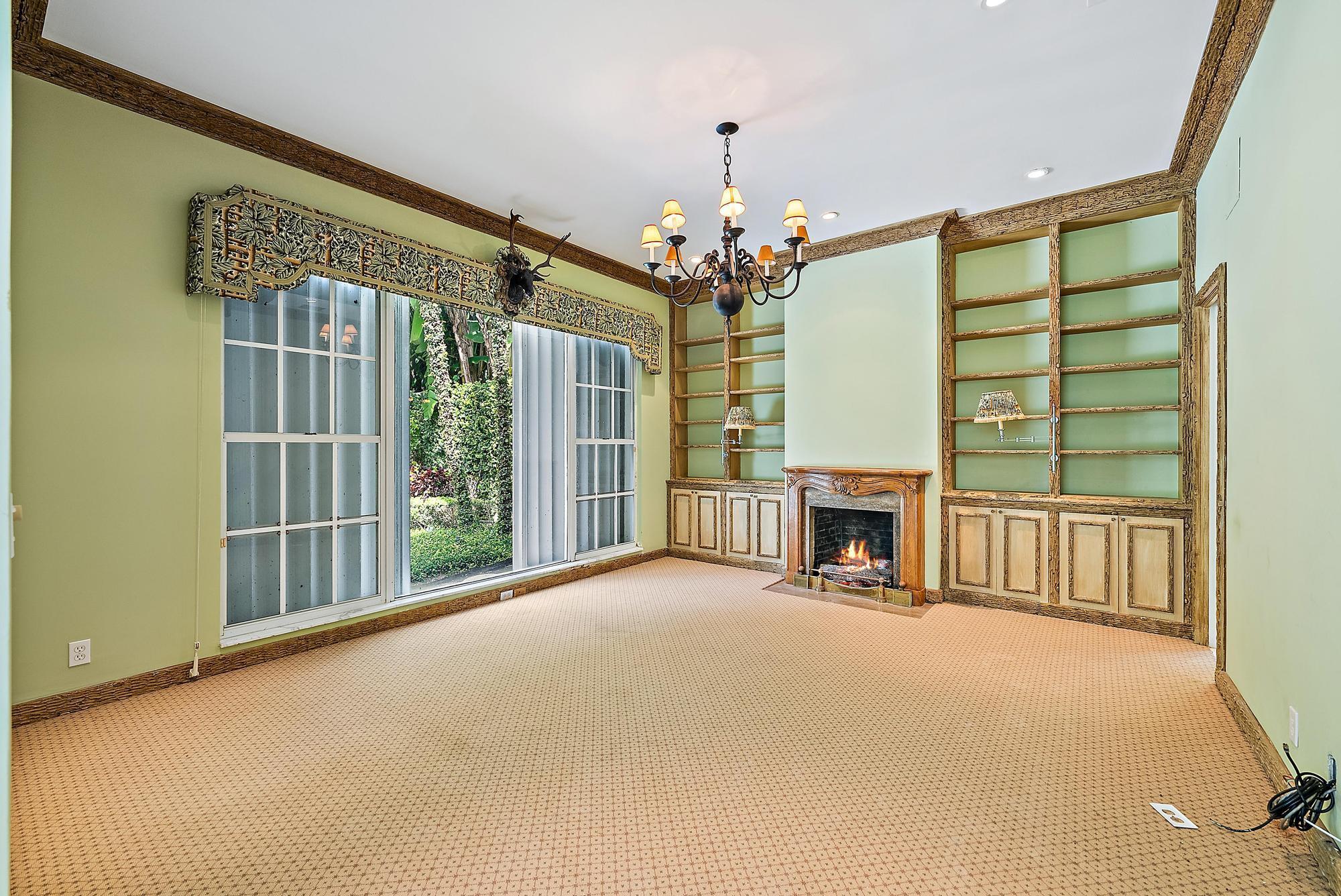 740 N Lake Way Property Photo 17