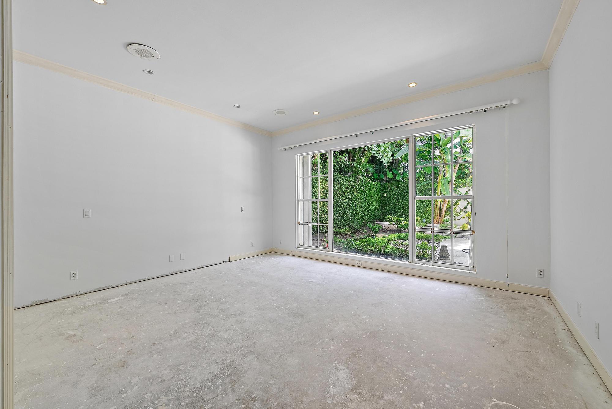 740 N Lake Way Property Photo 21