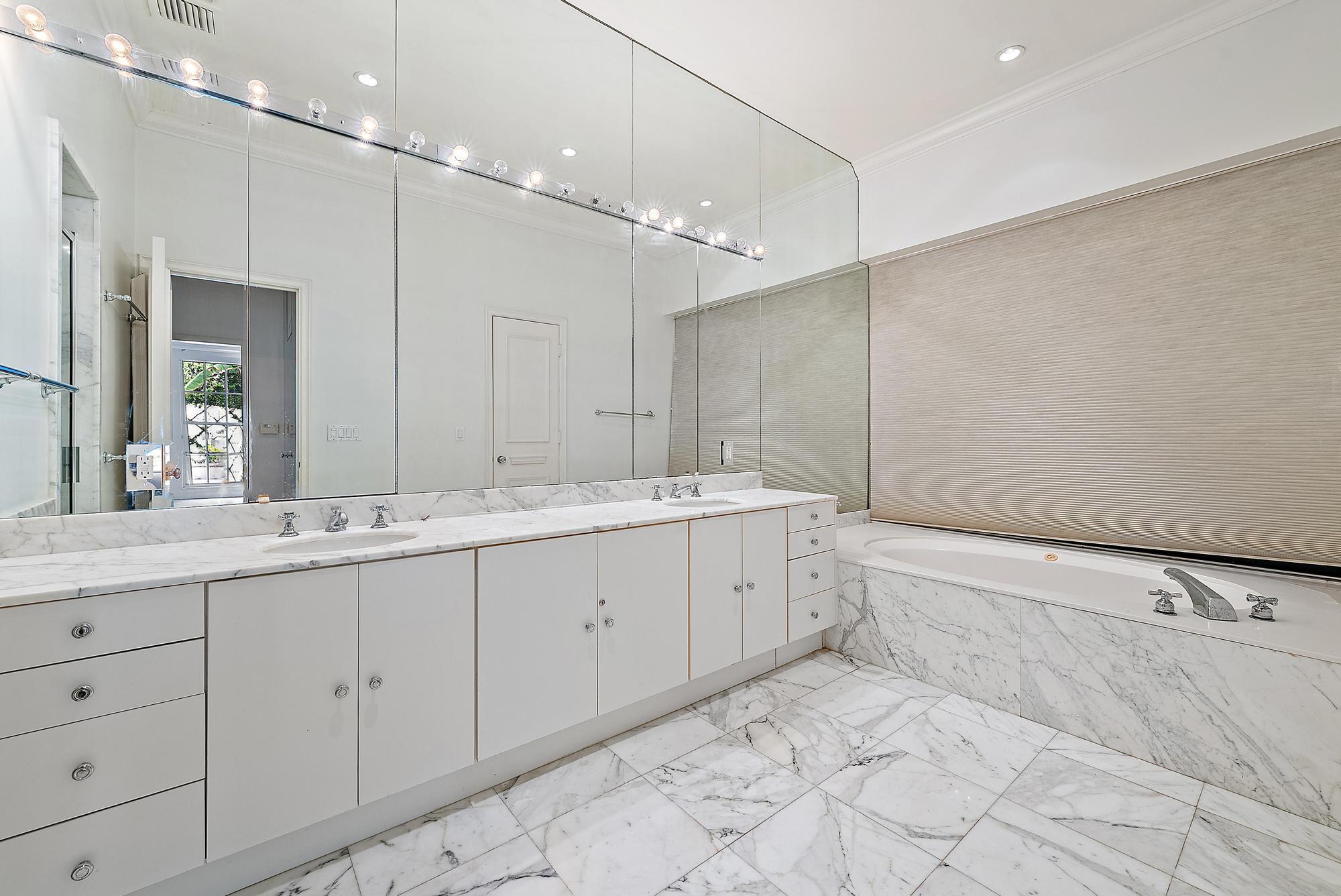 740 N Lake Way Property Photo 23