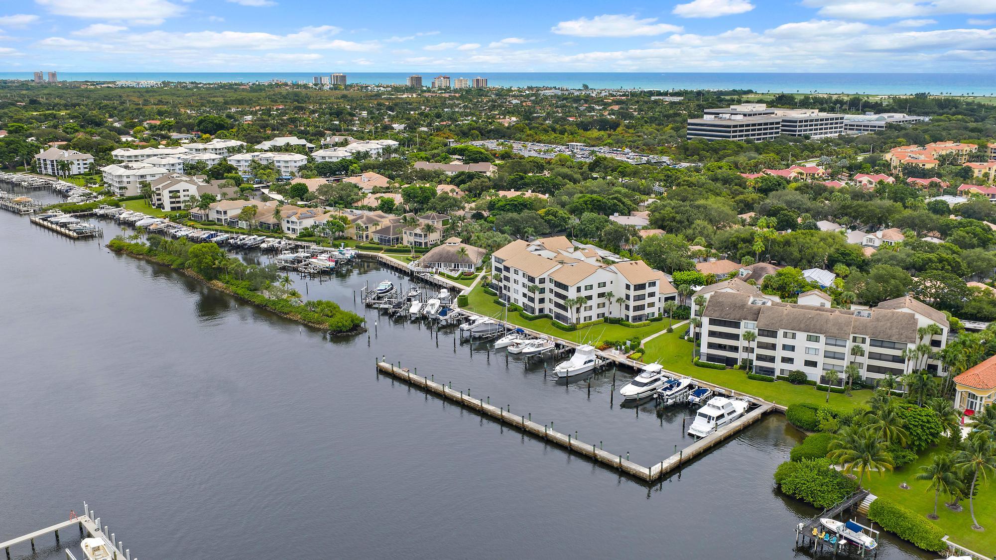 811 Oak Harbour Drive Property Photo 34