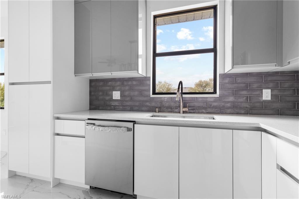 1806 Ne 21st Place Property Photo 14