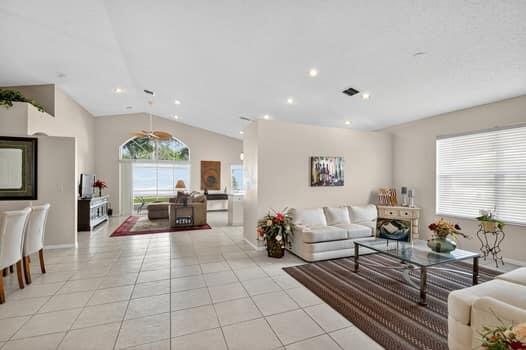10299 Utopia Circle W Property Photo 6