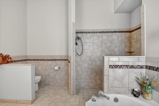 10299 Utopia Circle W Property Photo 28