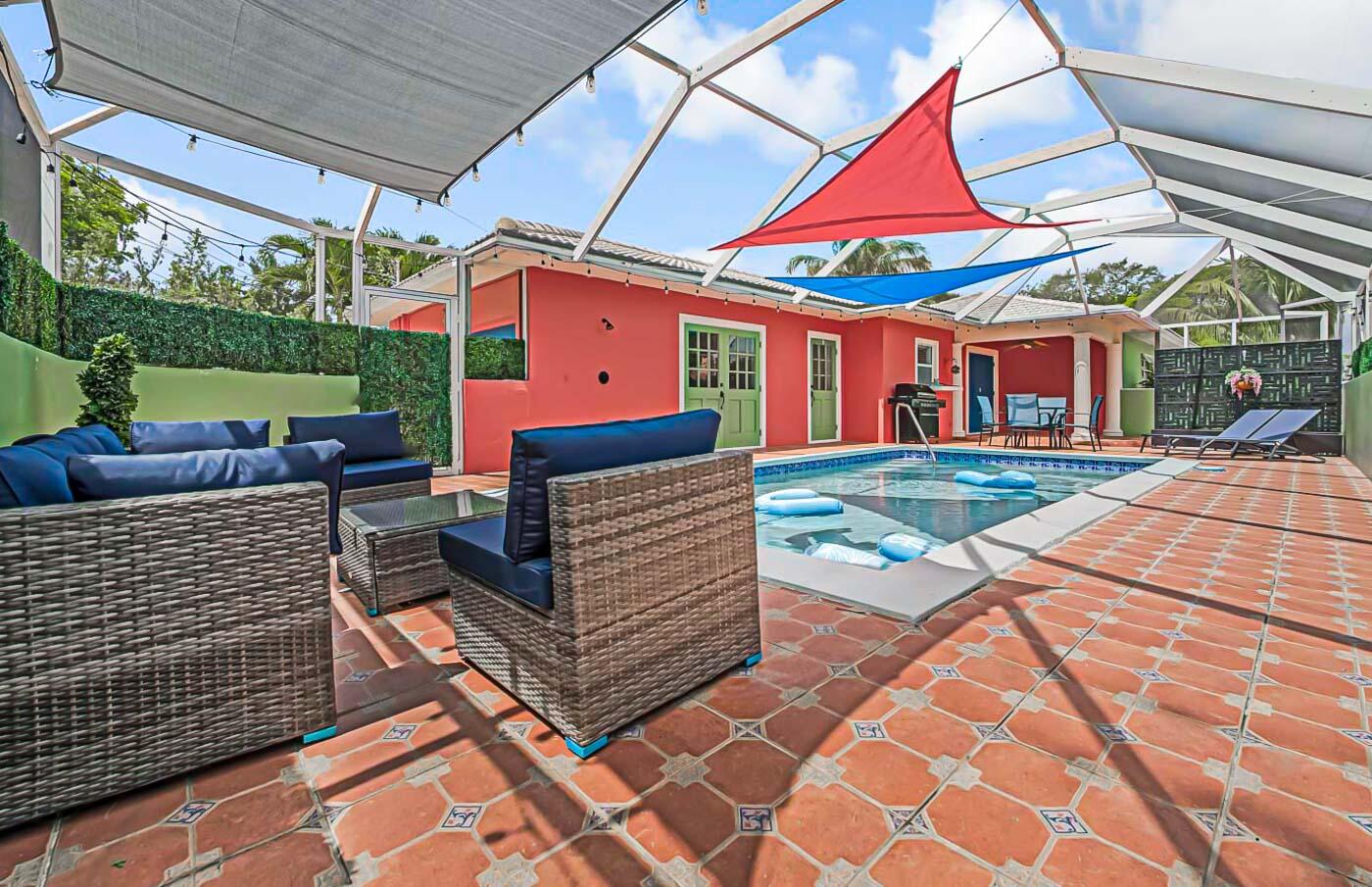 532 N Palmway Property Photo 1