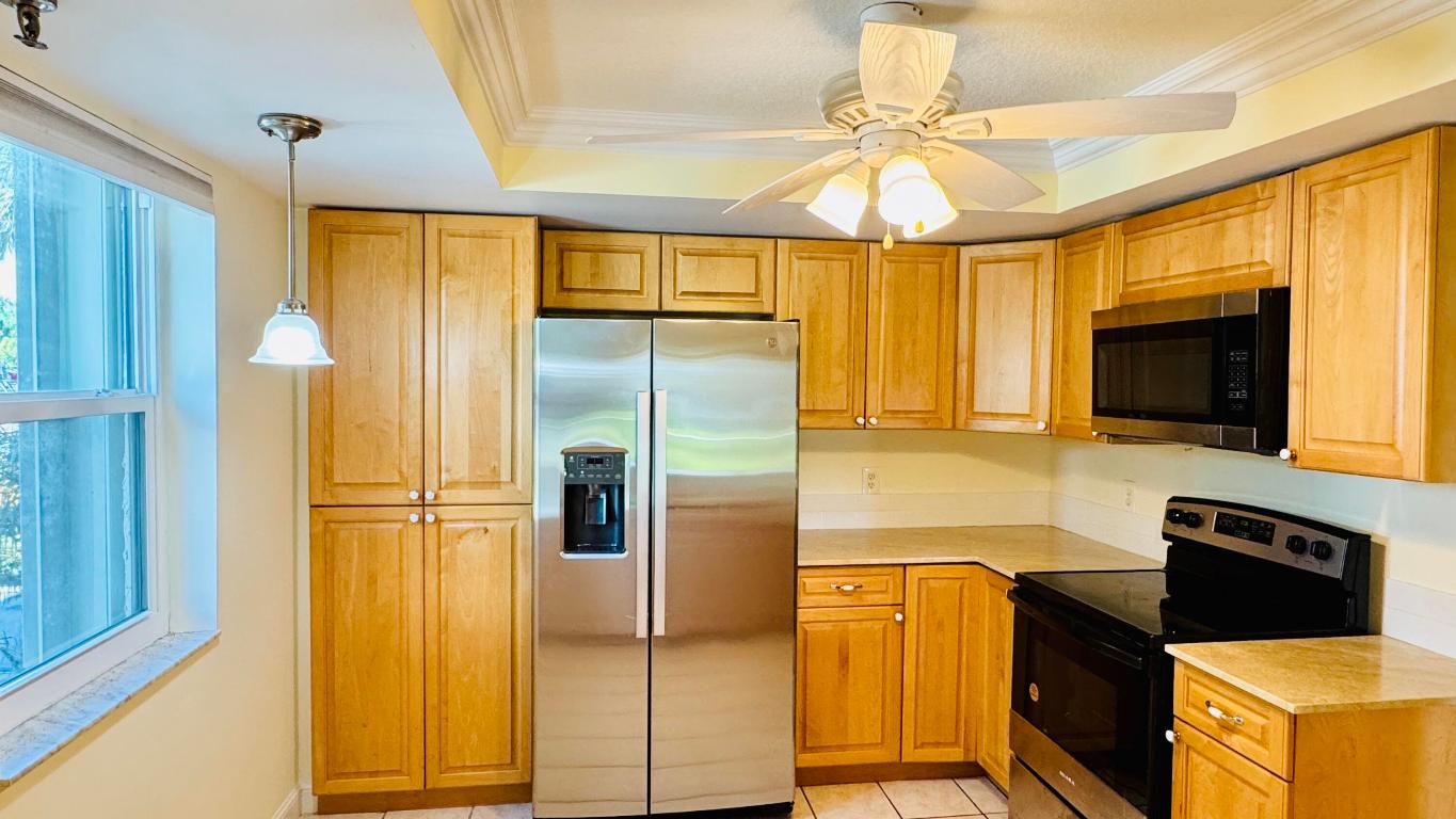 7030 Half Moon Circle 121 Property Photo 28