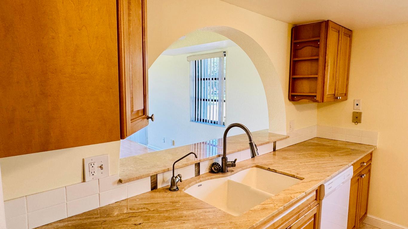 7030 Half Moon Circle 121 Property Photo 29