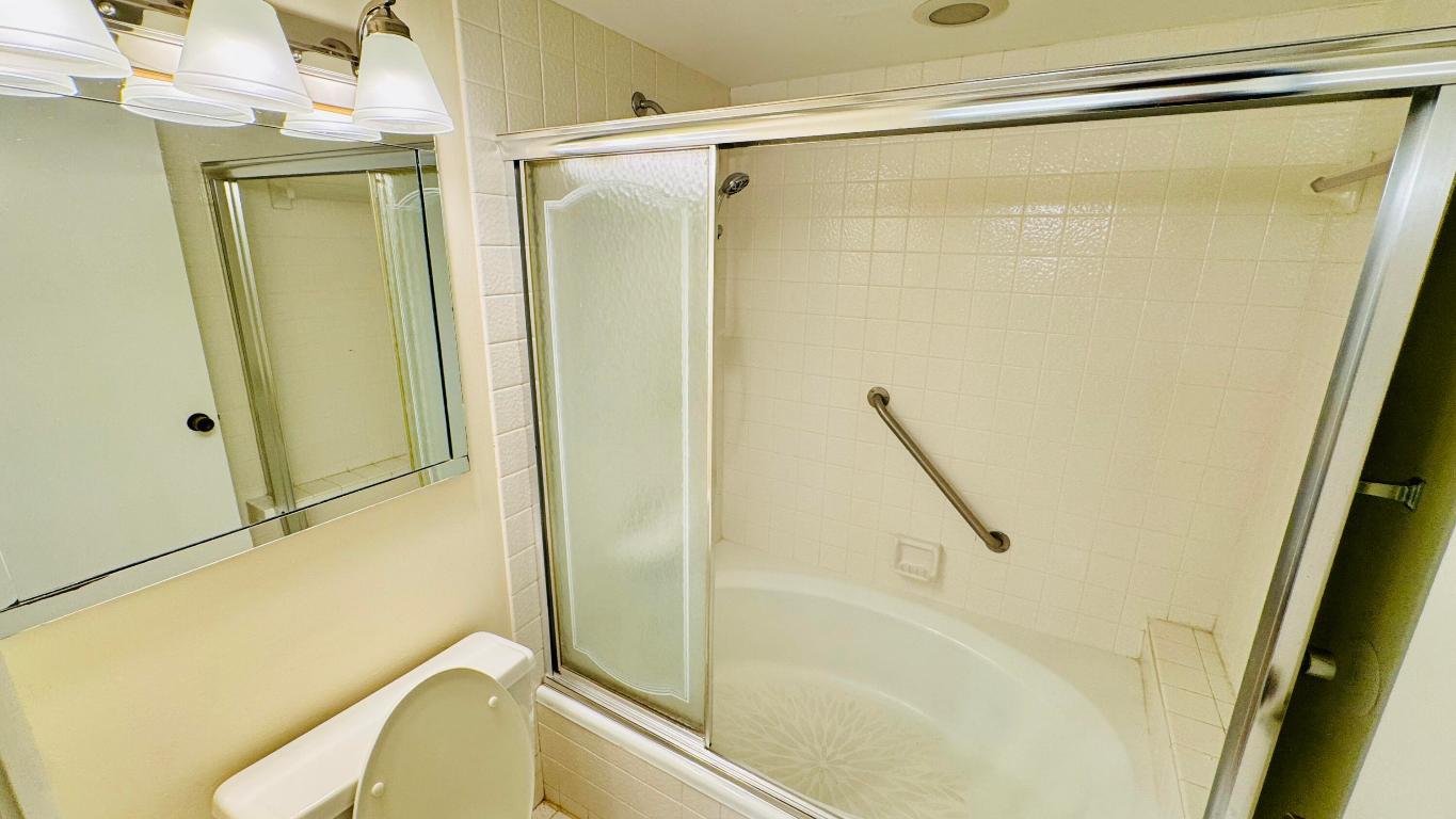 7030 Half Moon Circle 121 Property Photo 34